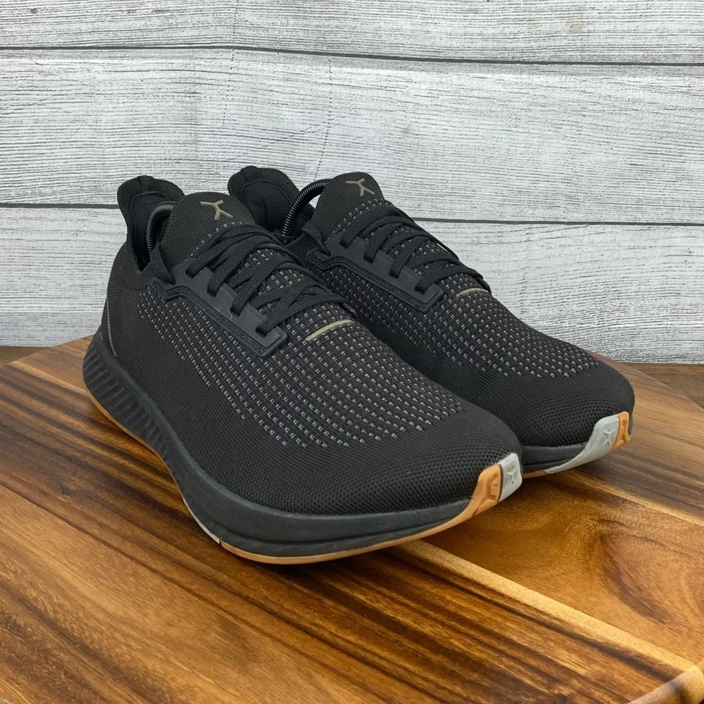 Men's Black Athletic Running Shoes - Picture 3 of 12